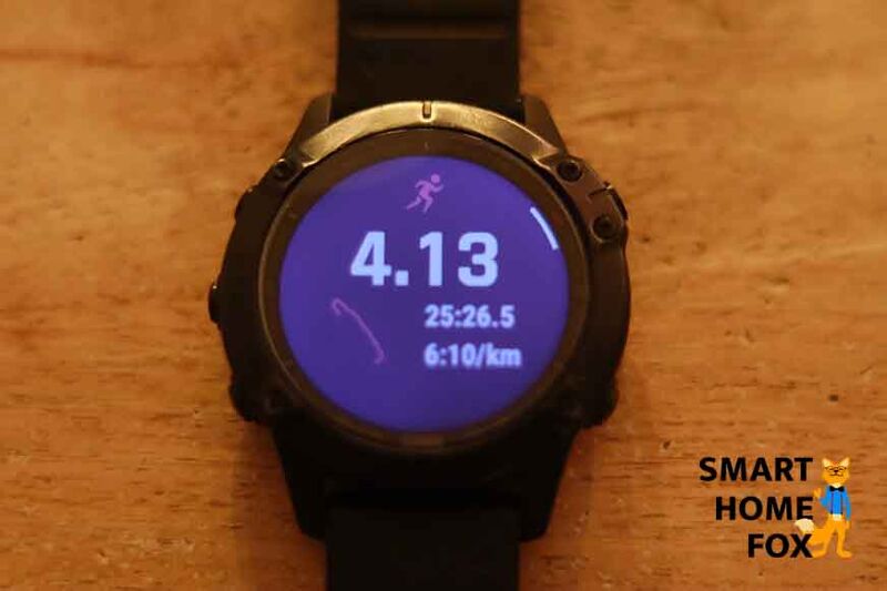 Man sieht die wichtigsten Daten zum Training auf der Garmin Fenix 6 Pro.